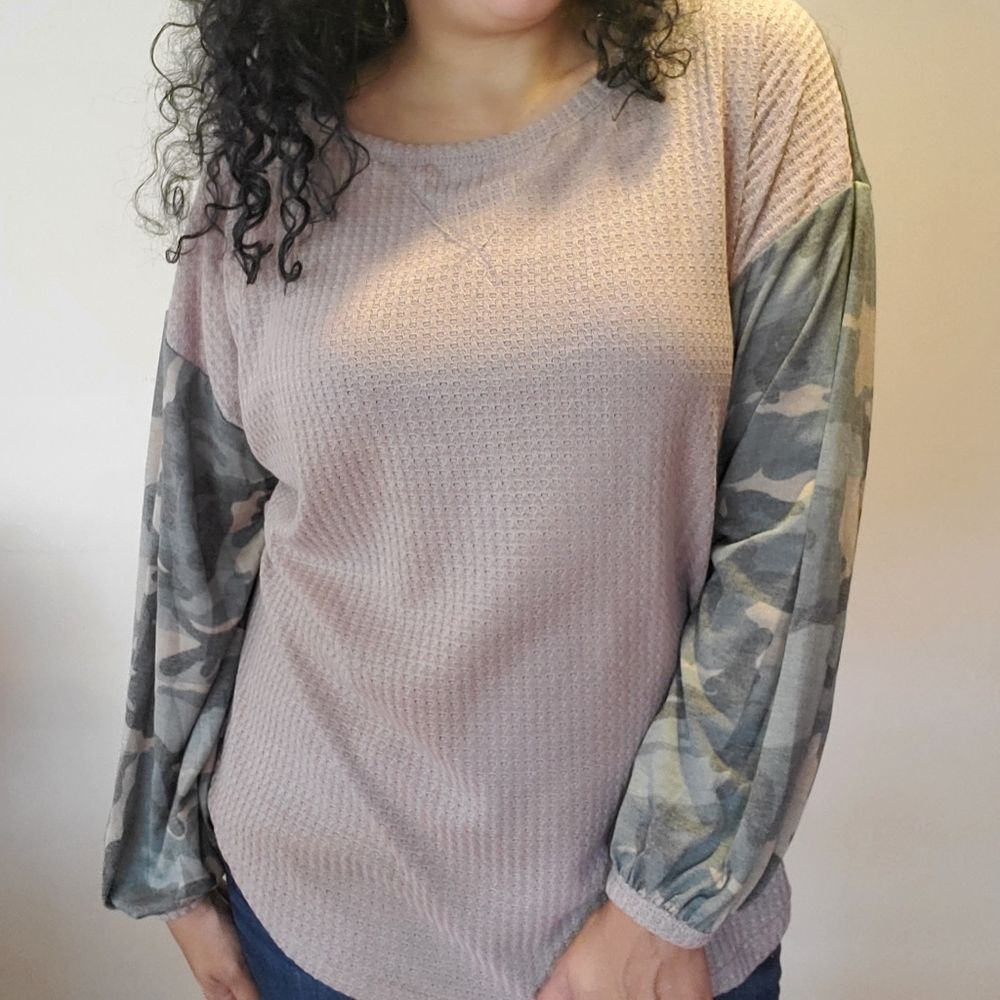 Camo Sleeve Long Sleeve Knit Top